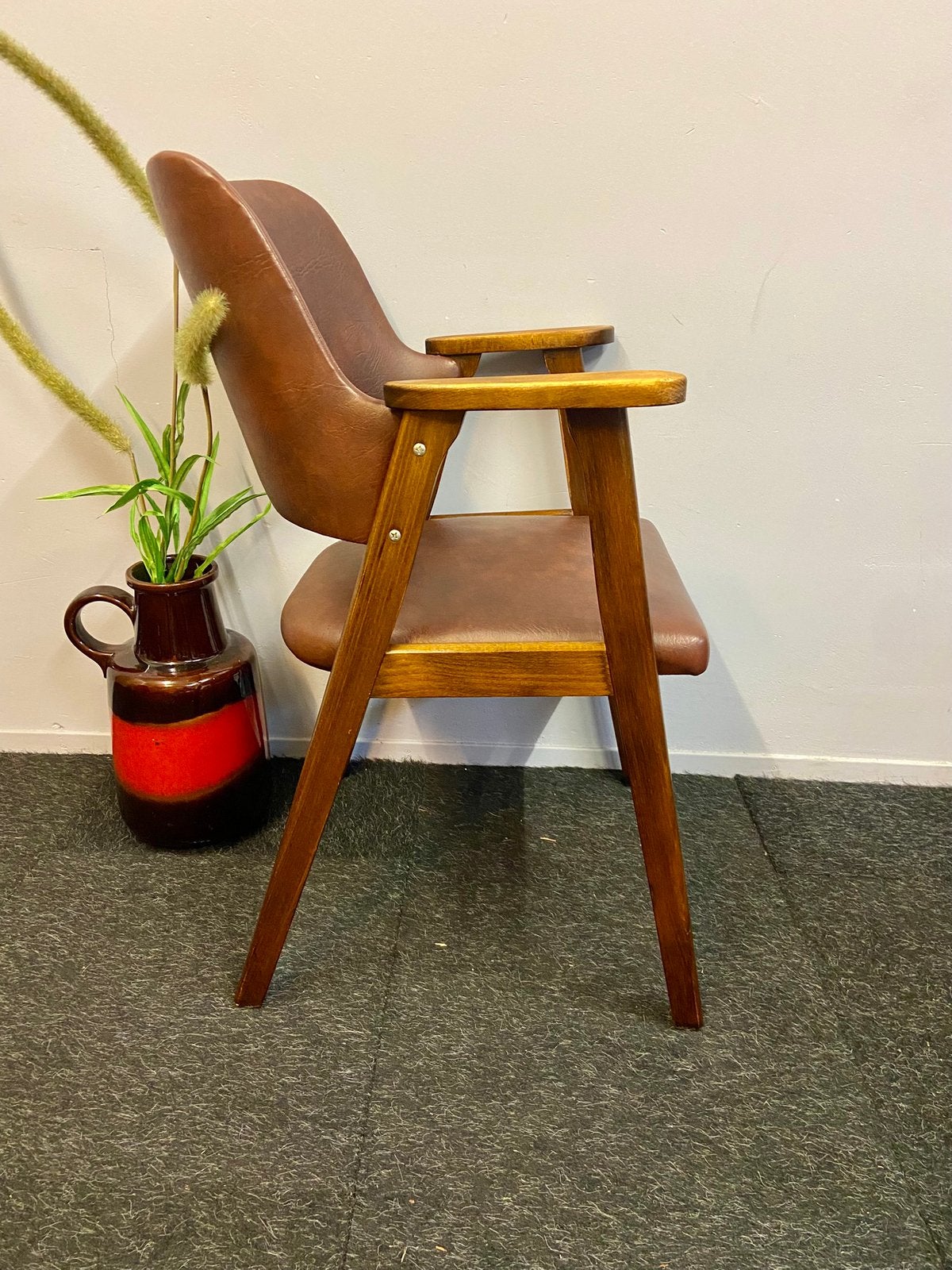 Vintage fauteuil jaren 60/70 retro Dutch Design skai stoel, Gebruikt, Bruin, Hout, Ophalen of Verzenden
