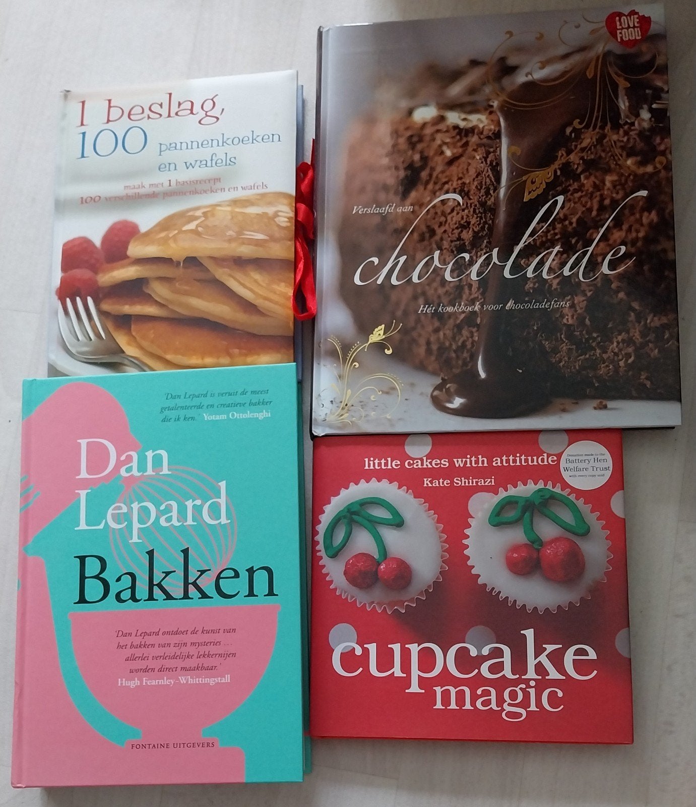 kookboeken 4 stuks, Ophalen of Verzenden, Zo goed als nieuw, Overige gebieden