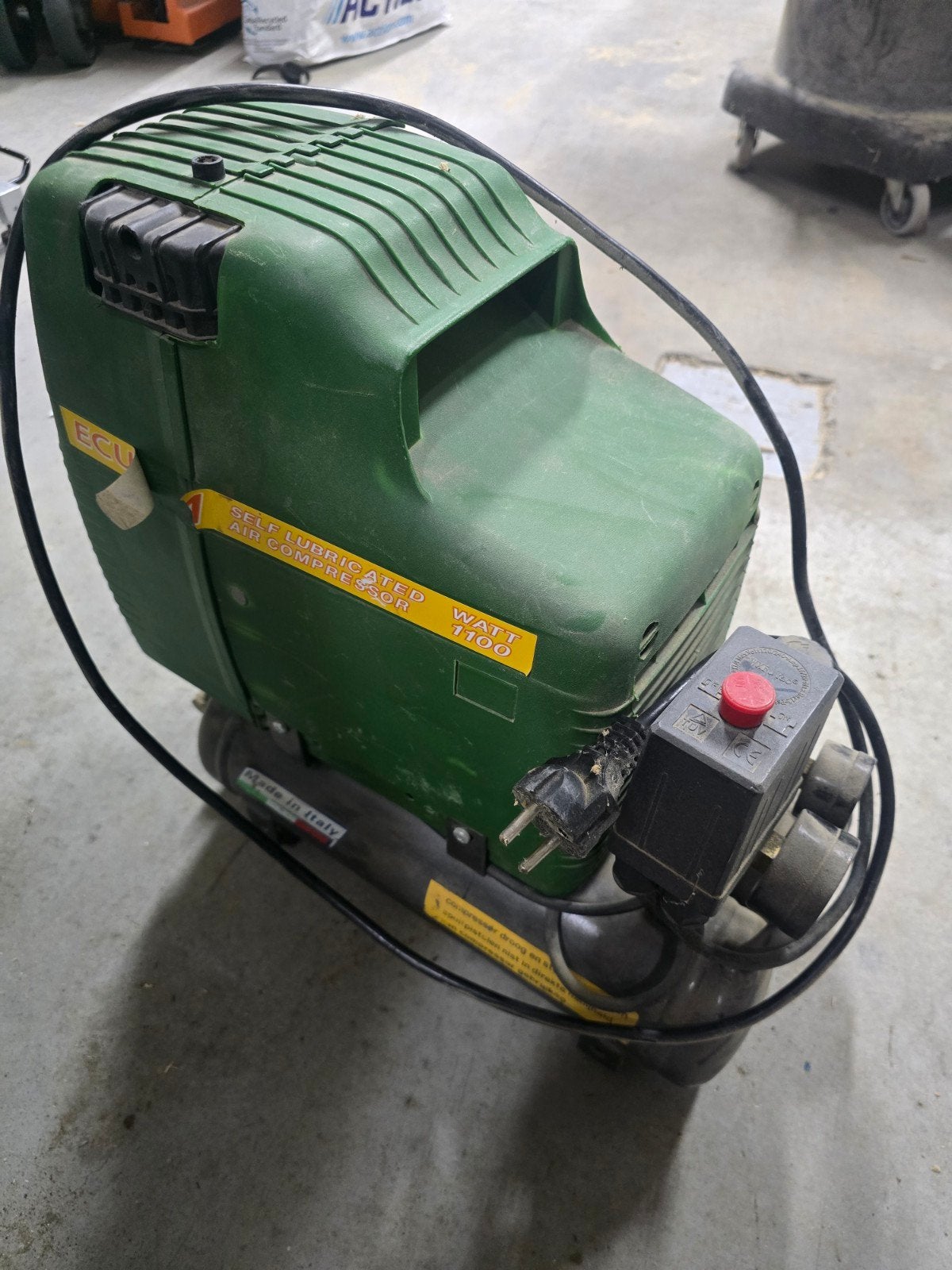 Compacte olievrije compressor, 8 bar, Ophalen, Gebruikt, 6 tot 10 bar, Olievrij