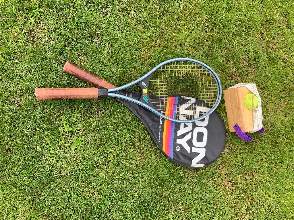 2 tennisrackets met houten oefenblok met bal, Ophalen, Zo goed als nieuw, Overige typen