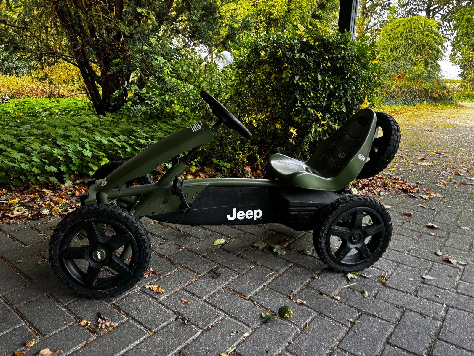 Mooie Berg Jeep skelter met berg karretje, Ophalen, Zo goed als nieuw, Berg
