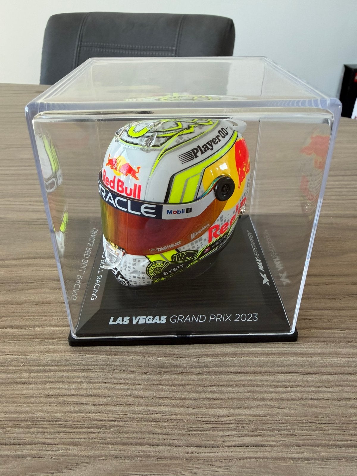 1:4 las vegas grand prix helm 2023, Ophalen of Verzenden, Zo goed als nieuw, Formule 1