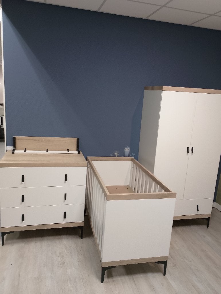 Kinderkamer Strips Wit, Ophalen, Zo goed als nieuw