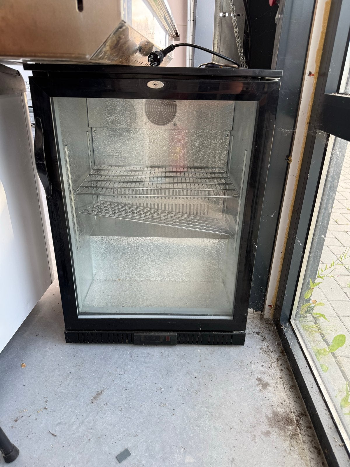 Compacte barkoeler met glazen deur incl. Ophangbak/frame, Ophalen, Minder dan 75 liter, Zonder vriesvak, Gebruikt
