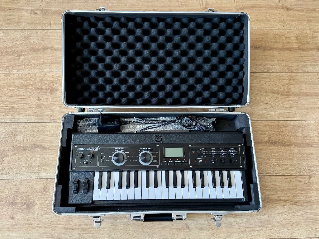 Korg Microkorg XL+ inc koffer, Gebruikt, Korg, Met koffer of flightcase, Overige aantallen