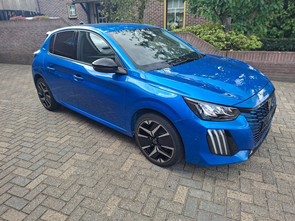 peugeot 208 hybride bj 2024, Blauw, Hybride Elektrisch/Benzine, 1200 cc, Hatchback