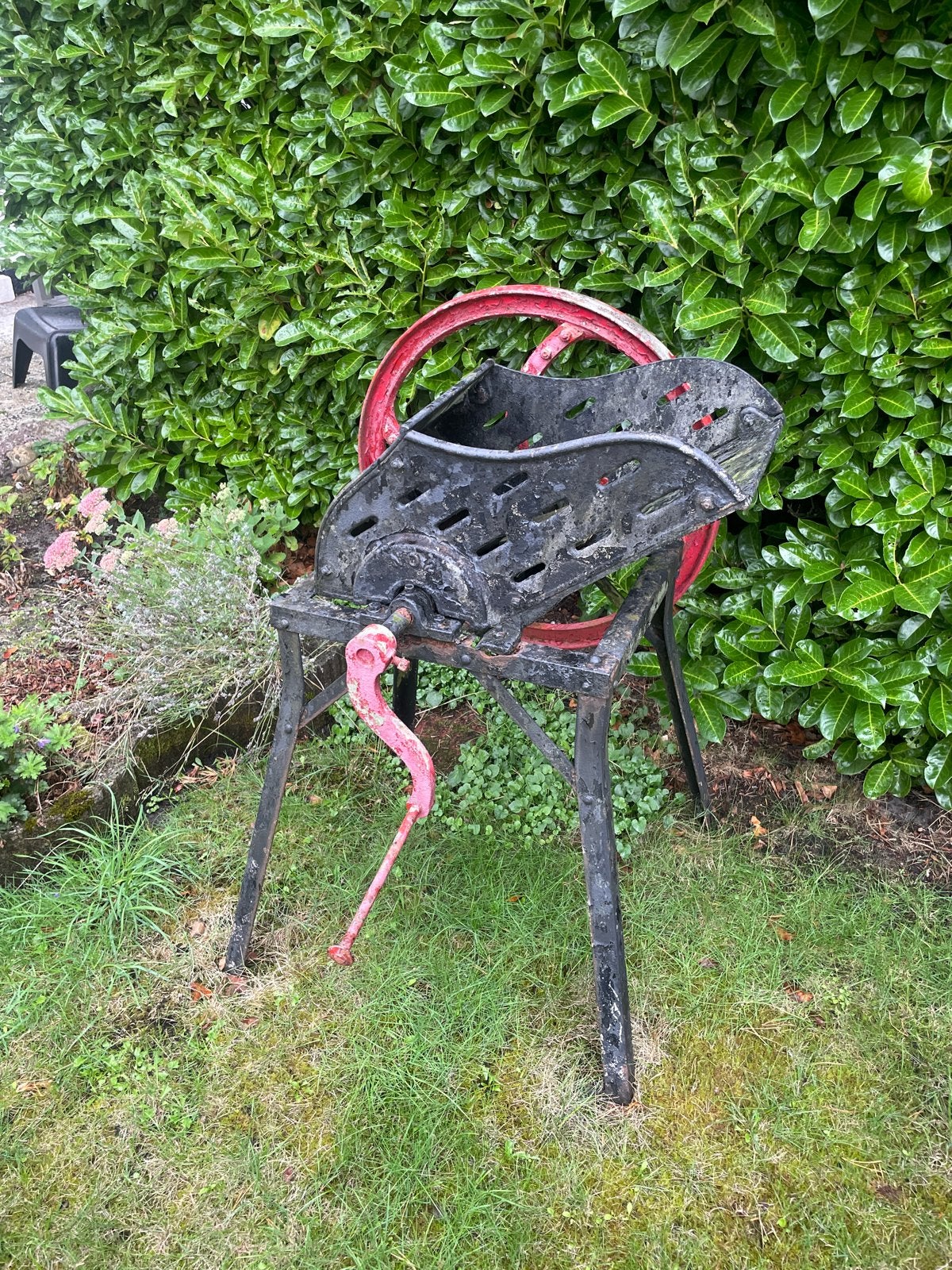 Antieke bietenmachine- 'N. Rapide, Antiek en Kunst, Ophalen