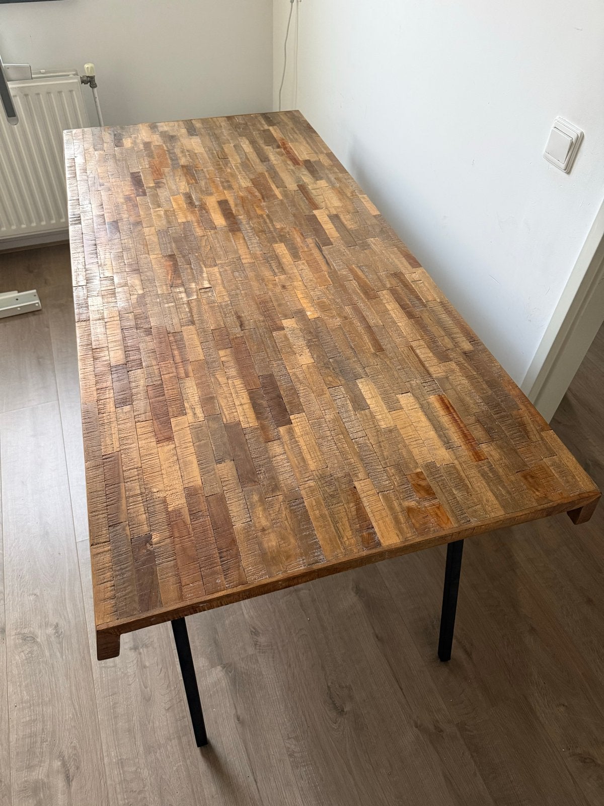 Fonq Tygo eettafel teakhout/metaal 160x78 cm, Huis en Inrichting, Tafels | Eettafels, Ophalen, Gebruikt, Teakhout, 50 tot 100 cm