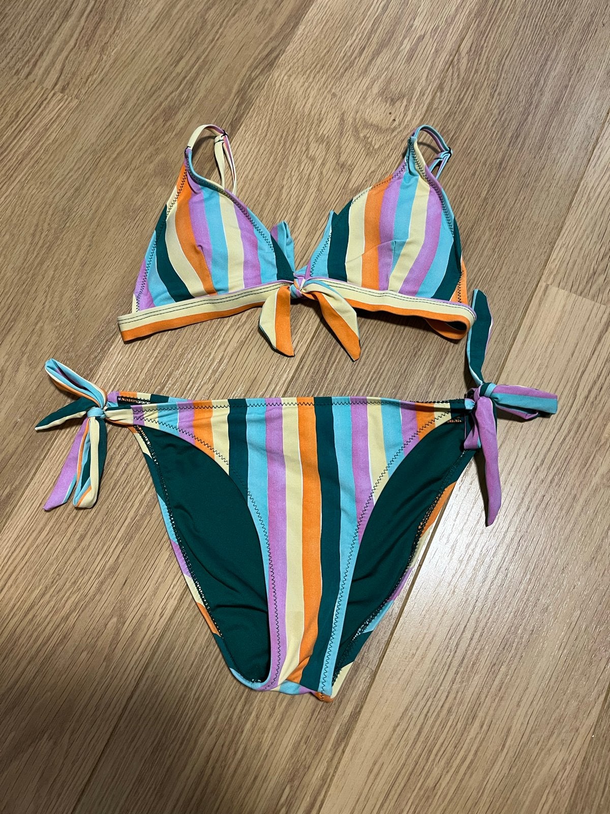Gestreepte bikini maat XS, Kleding | Dames, Badmode en Zwemkleding, Ophalen of Verzenden, Zo goed als nieuw, Meerkleurig, Bikini