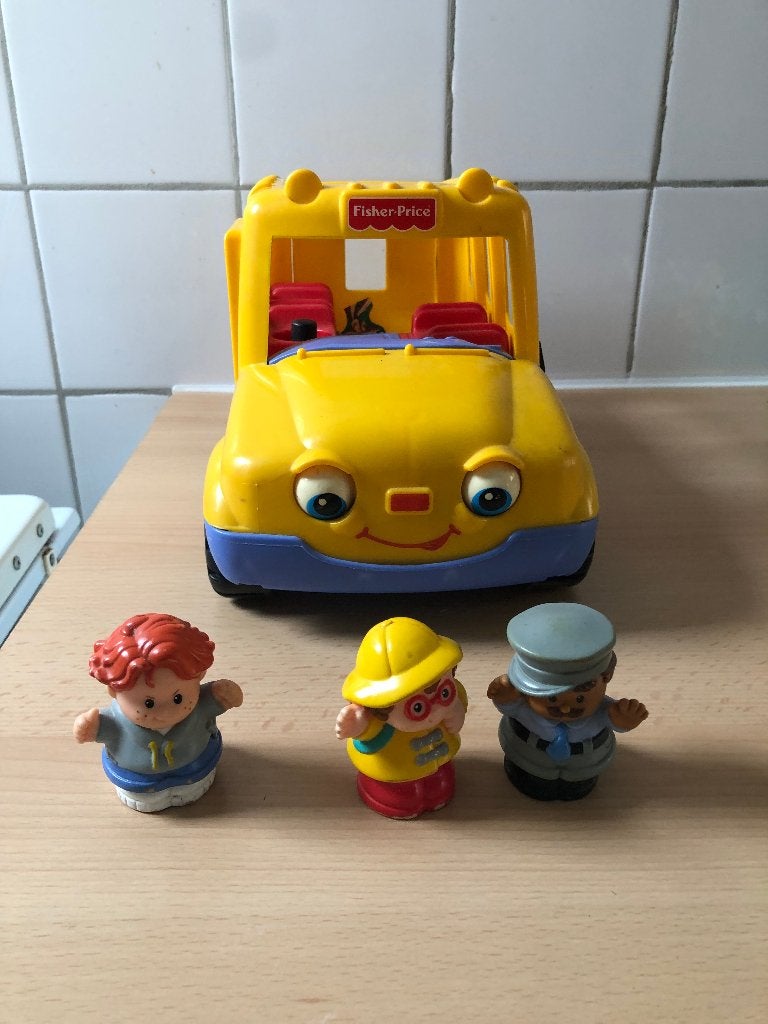 fisher price bus met popjes en accessoires, Ophalen of Verzenden, Zo goed als nieuw, Speelset
