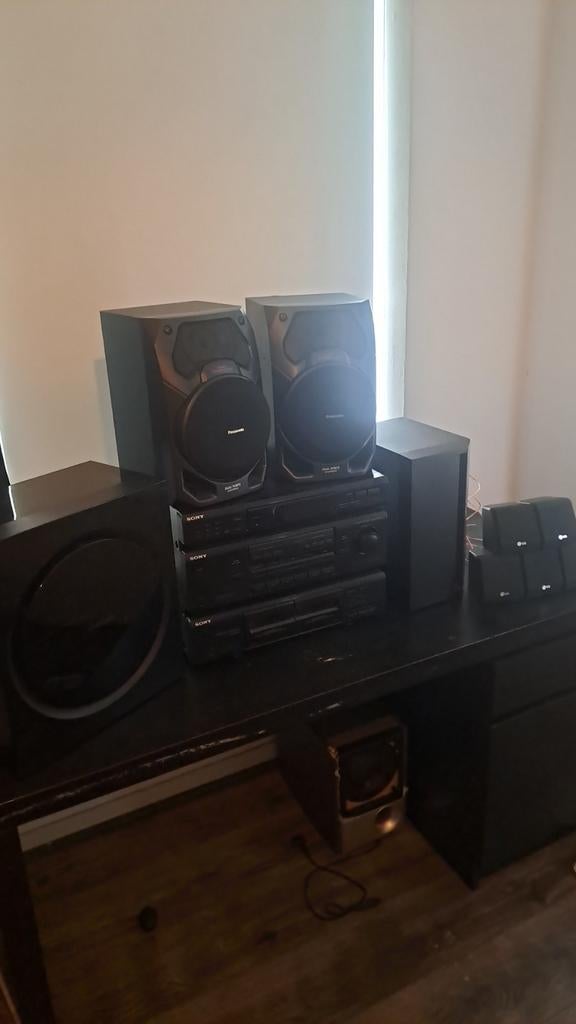 Subwoofer+versterker+speakers, Ophalen, Zo goed als nieuw