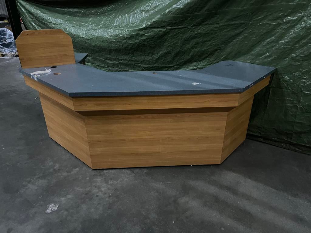 GRATIS BUREAU, Overige typen, Gebruikt, Kantoor, 300 cm