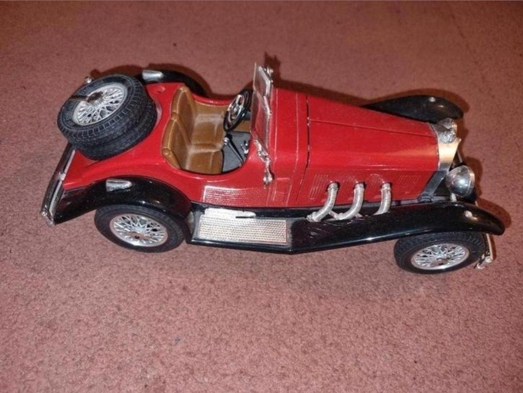 Mercedes Benz SSK schaal 1:18 van Burago., Ophalen of Verzenden, Zo goed als nieuw, Bburago