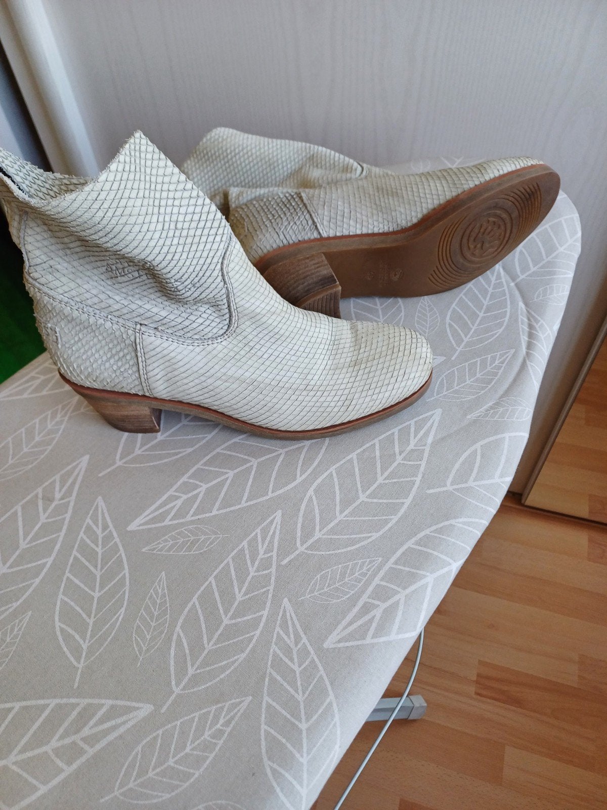 Shabbies Amsterdam leren enkellaarzen maat 40 ecru, Shabbies Amsterdam, Beige, Lage of Enkellaarzen, Ophalen of Verzenden