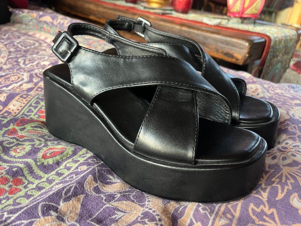 Splinternieuwe plateau sandalen meet 39 nu voor 39,99€, Ophalen, EIC shoes, Zwart, Nieuw