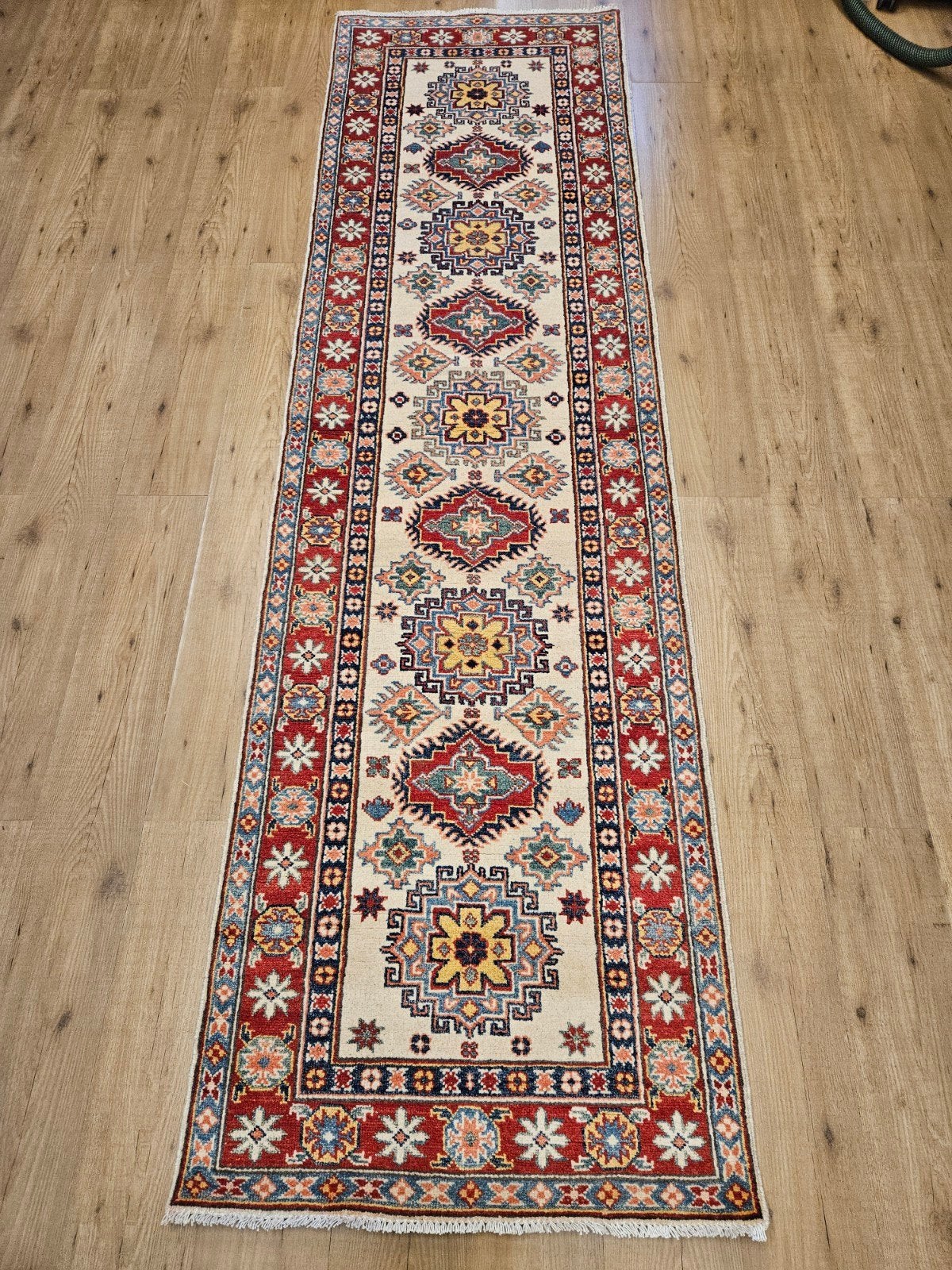 Handgeknoopt oosters tapijt loper kazak 299x84, Info@SlatsAntiek.nl, Perzisch, Vof Slats Antiek, Crème