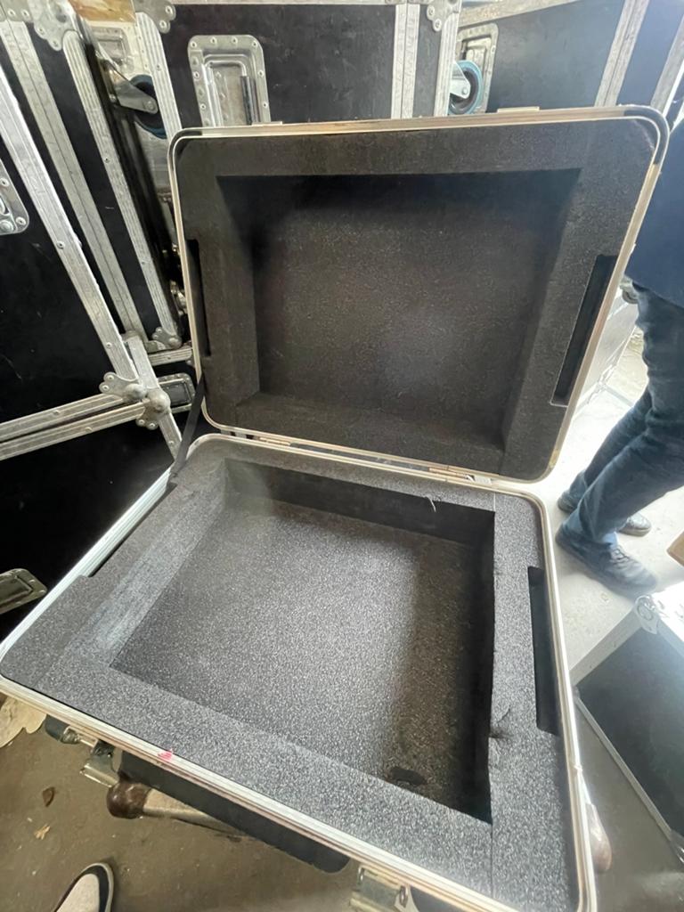 KUNSTSTOF FLIGHTCASE Koffers 51x37cm 12+12cm Hoog STUNT, Ophalen, Gebruikt, Overige instrumenten, Flightcase