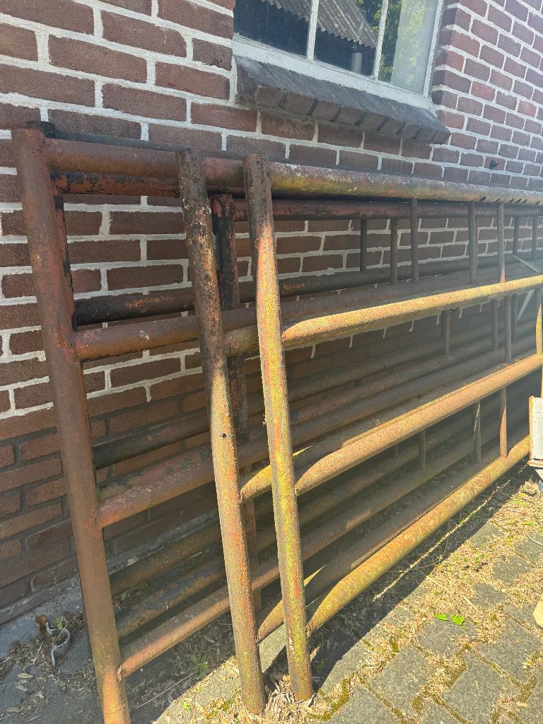 Weidehek , groot veehek, weidepoort, landhek