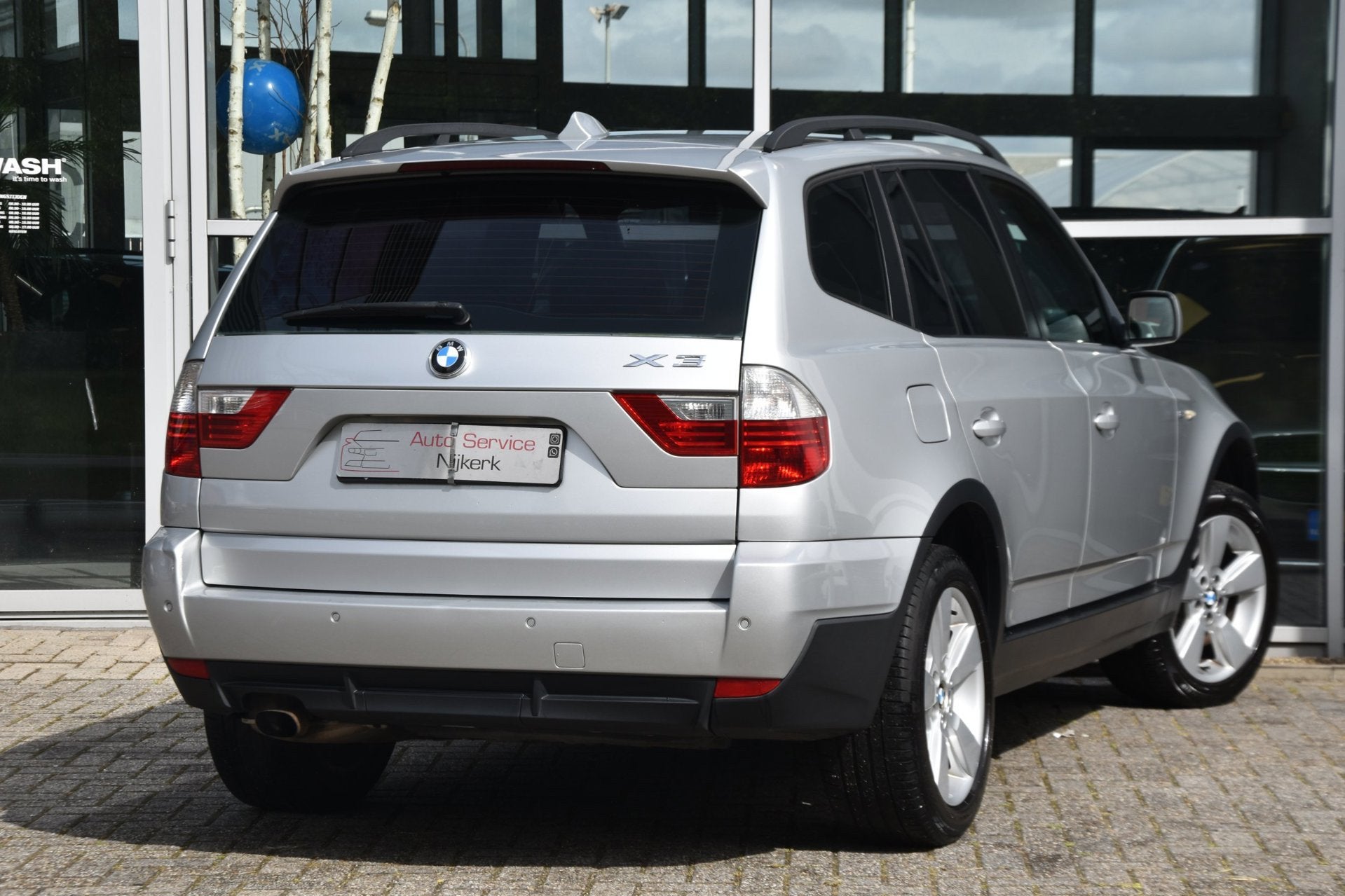 BMW X3 2.0i Youngtimer Leder Navi Xenon PDC Stoelverw., Zwart, 4 cilinders, 150 pk, Handgeschakeld