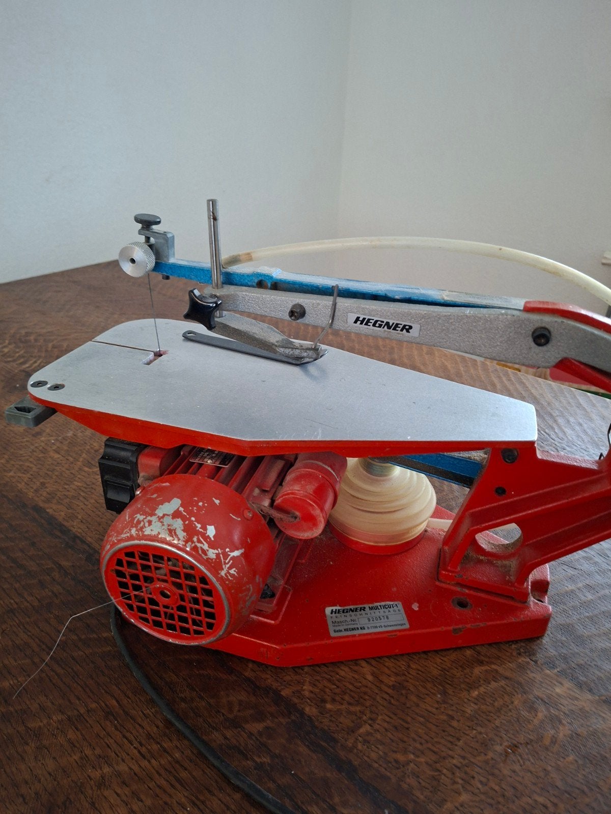 Hegner Multicut-1 Figuurzaagmachine, Doe-het-zelf en Verbouw, Minder dan 30 mm, Gebruikt, Hegner, Ophalen of Verzenden