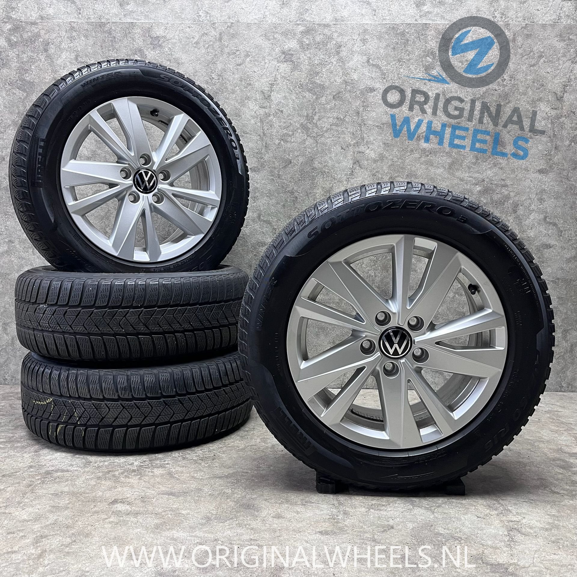 16 inch originele Karlstad velgen + winterbanden VW Touran, Gebruikt, -, Banden en Velgen, -