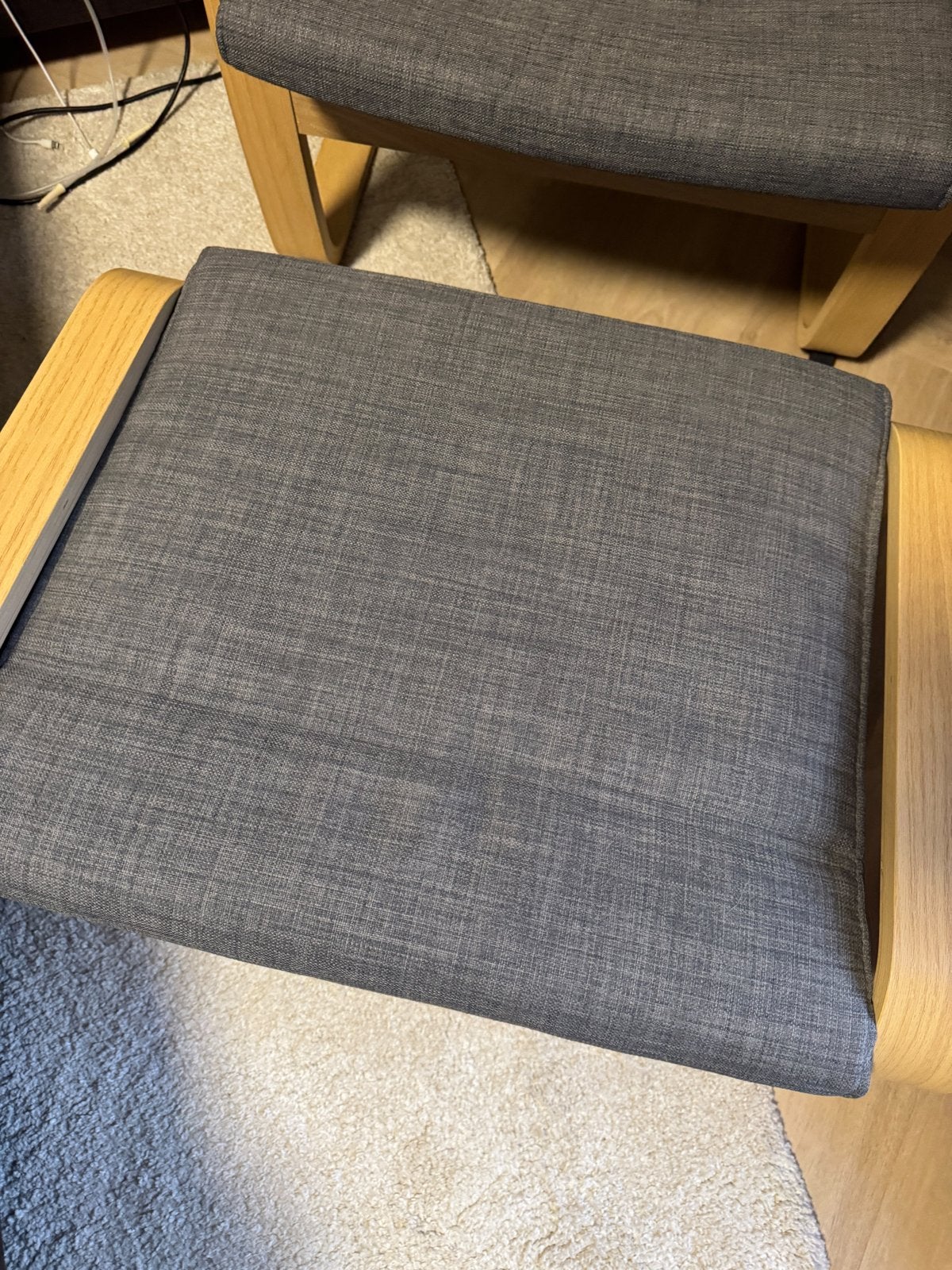 IKEA Fauteuil met voetenbank - Zo goed als nieuw, Huis en Inrichting, Stoelen, Ophalen, Zo goed als nieuw, Hout, Eén