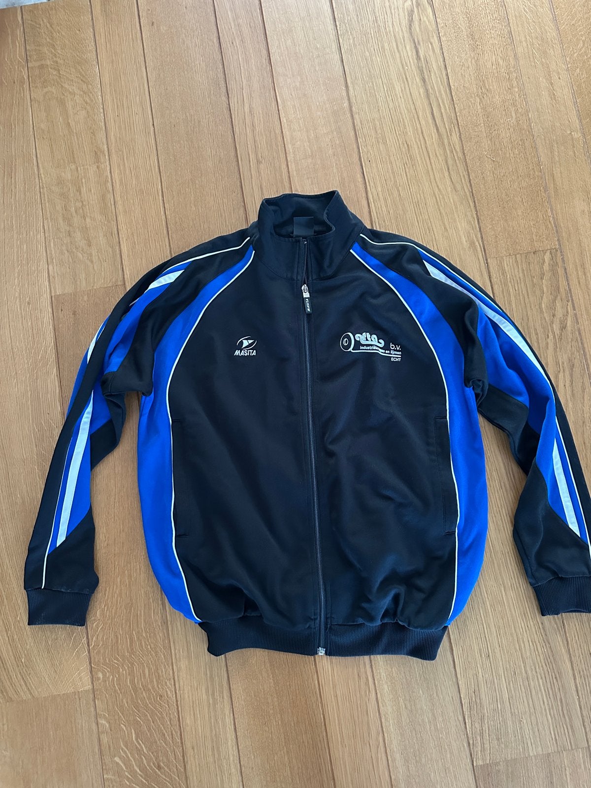 Masita trainingsjack maat 176 - Zwart/Blauw, Ophalen of Verzenden, Gebruikt, Jongen of Meisje, Jas