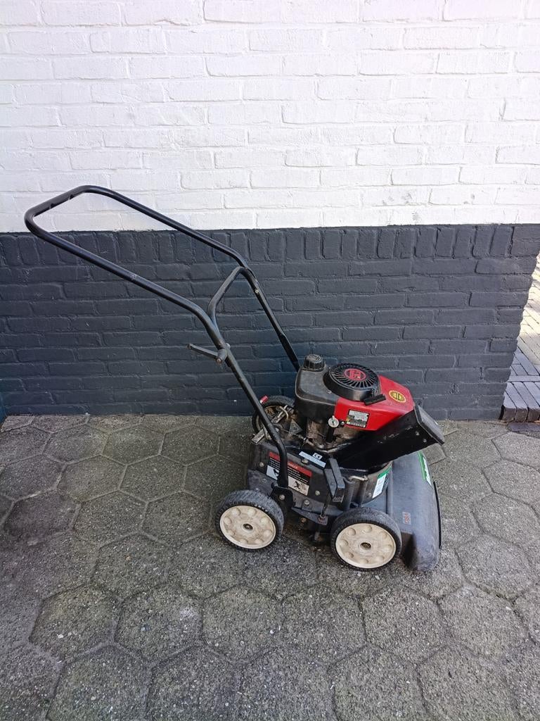 Bolens bladzuiger, versnipperaar en takkenversnipperaar, Ophalen, Benzine, Gebruikt, Handgedragen