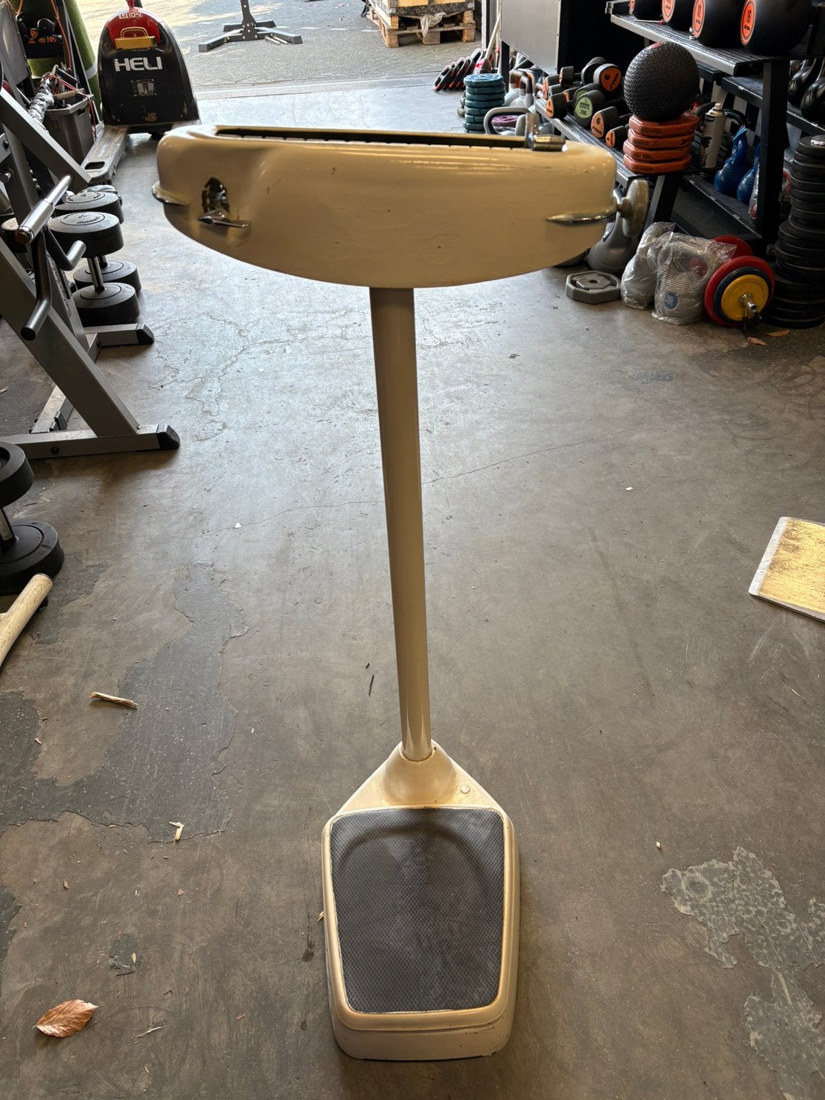 Oldskool boks of sport weegschaal, Witgoed en Apparatuur, Weegschalen, Ophalen, Gebruikt, Weegschaal, 100 kg of meer