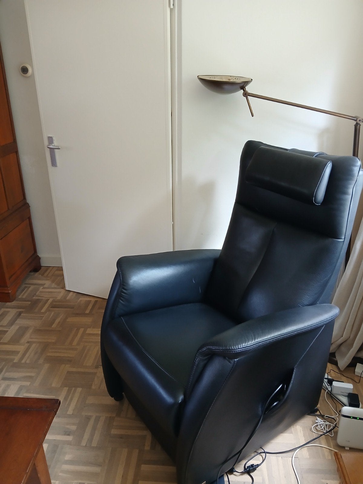 Sta Op stoel. elektrisch. Relax fauteuile, Ophalen, Zo goed als nieuw, 50 tot 75 cm