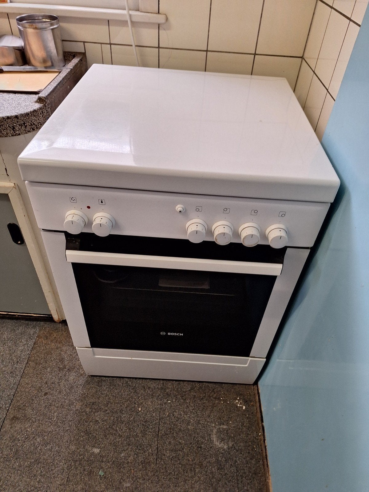 Bosch fornuis met elektrische oven, Ophalen, 4 kookzones, Gas, Vrijstaand