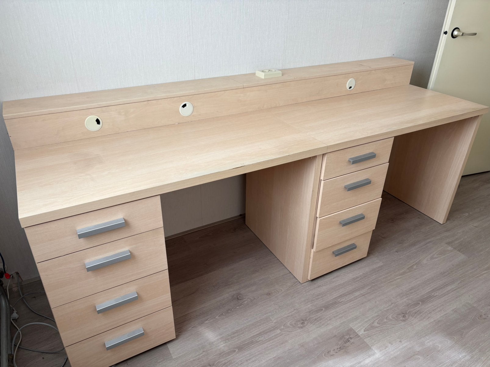 Dubbel bureau met kabelgoot en wcd, Huis en Inrichting, Bureaus, Ophalen, Spaanplaat of MDF, Zo goed als nieuw, 70 cm
