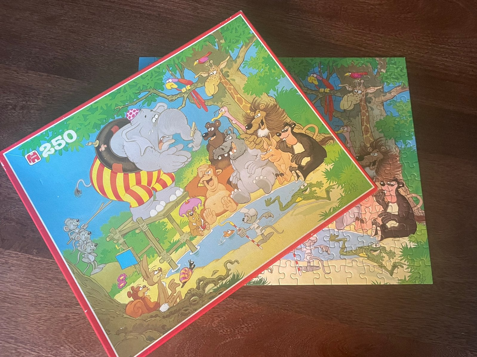 Jan van Haasteren puzzel - Crazy Jungle Zwemmen 250 Stukjes, Hobby en Vrije tijd, Denksport en Puzzels, Ophalen of Verzenden, Minder dan 500 stukjes
