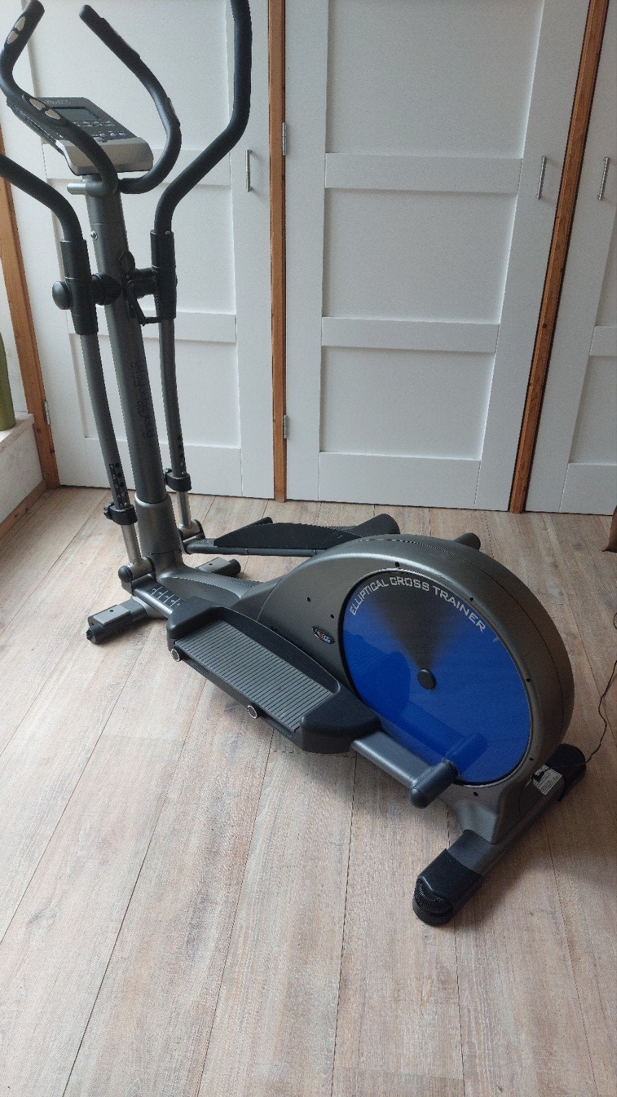 Infinity Crosstrainer met Magnetisch geregeld weerstand, Ophalen, Zo goed als nieuw, Benen, Crosstrainer