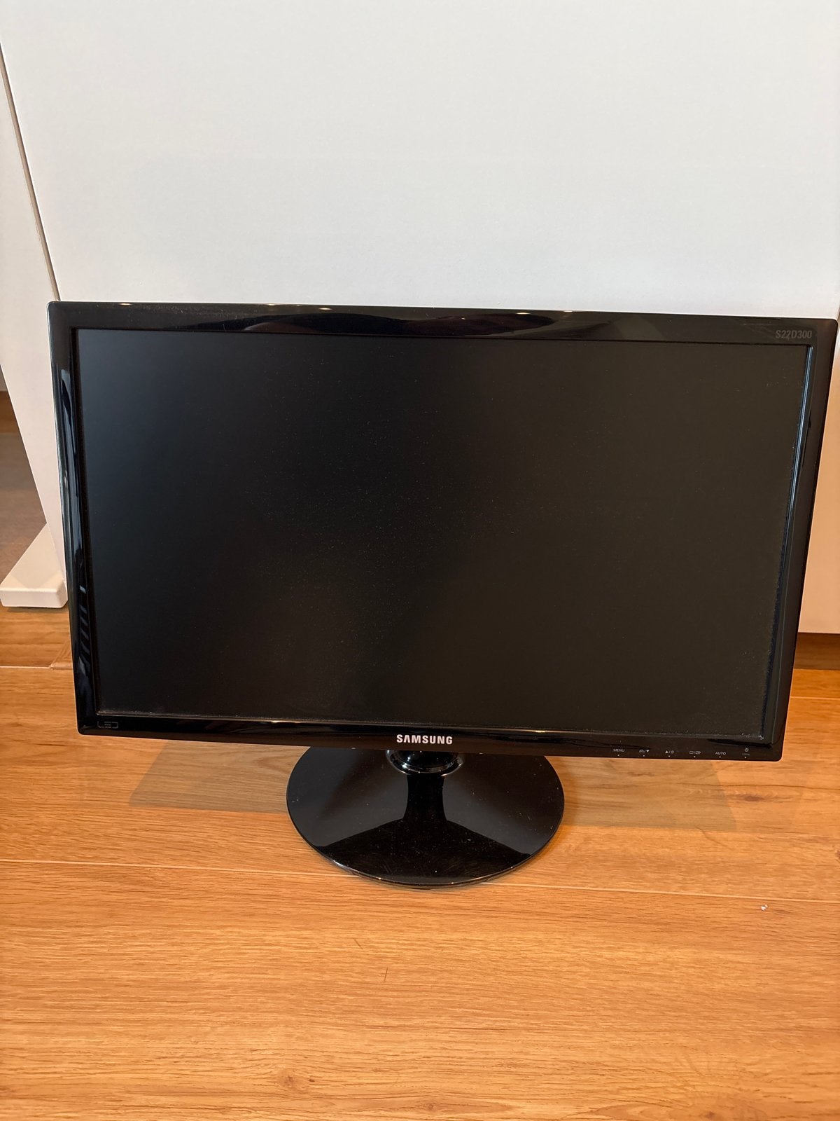 Samsung S22D300HY LED Monitor - Zo goed als nieuw, Computers en Software, HDMI, Kantelbaar, Full HD, Ophalen of Verzenden