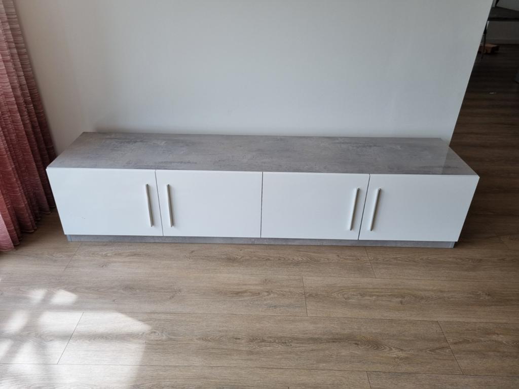 TV meubel 47x208x45 Z.G.A.N., Ophalen, Zo goed als nieuw, 200 cm of meer, Minder dan 100 cm