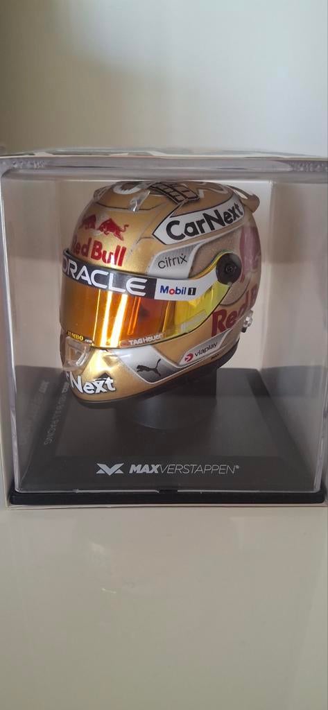 Max Verstappen Wereldkampioen 2022 Schaalhelm 1:4, Ophalen of Verzenden, Zo goed als nieuw, Overige typen