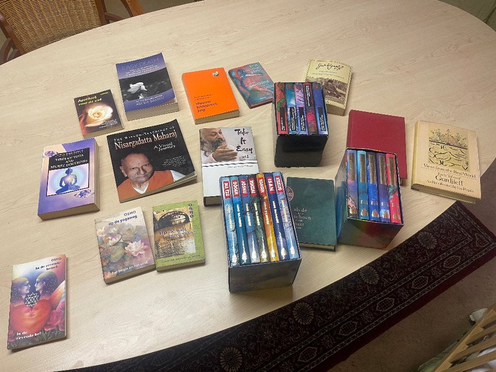 Diverse boeken van of over Bhagwan-Osho, Boeken, Ophalen of Verzenden, Zo goed als nieuw, Bhagwan