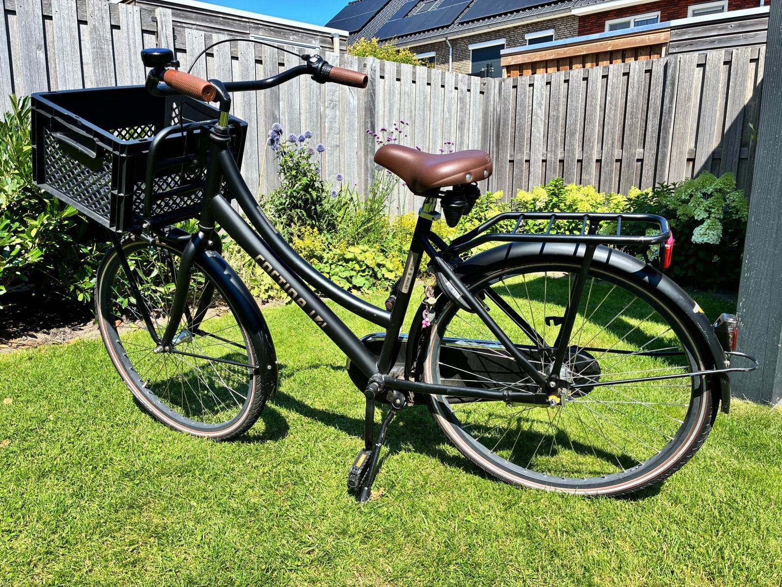 Cortina meisjesfiets 26 inch met mand, Fietsen en Brommers, Fietsen | Meisjes, Terugtraprem, Gebruikt, Versnellingen, Ophalen