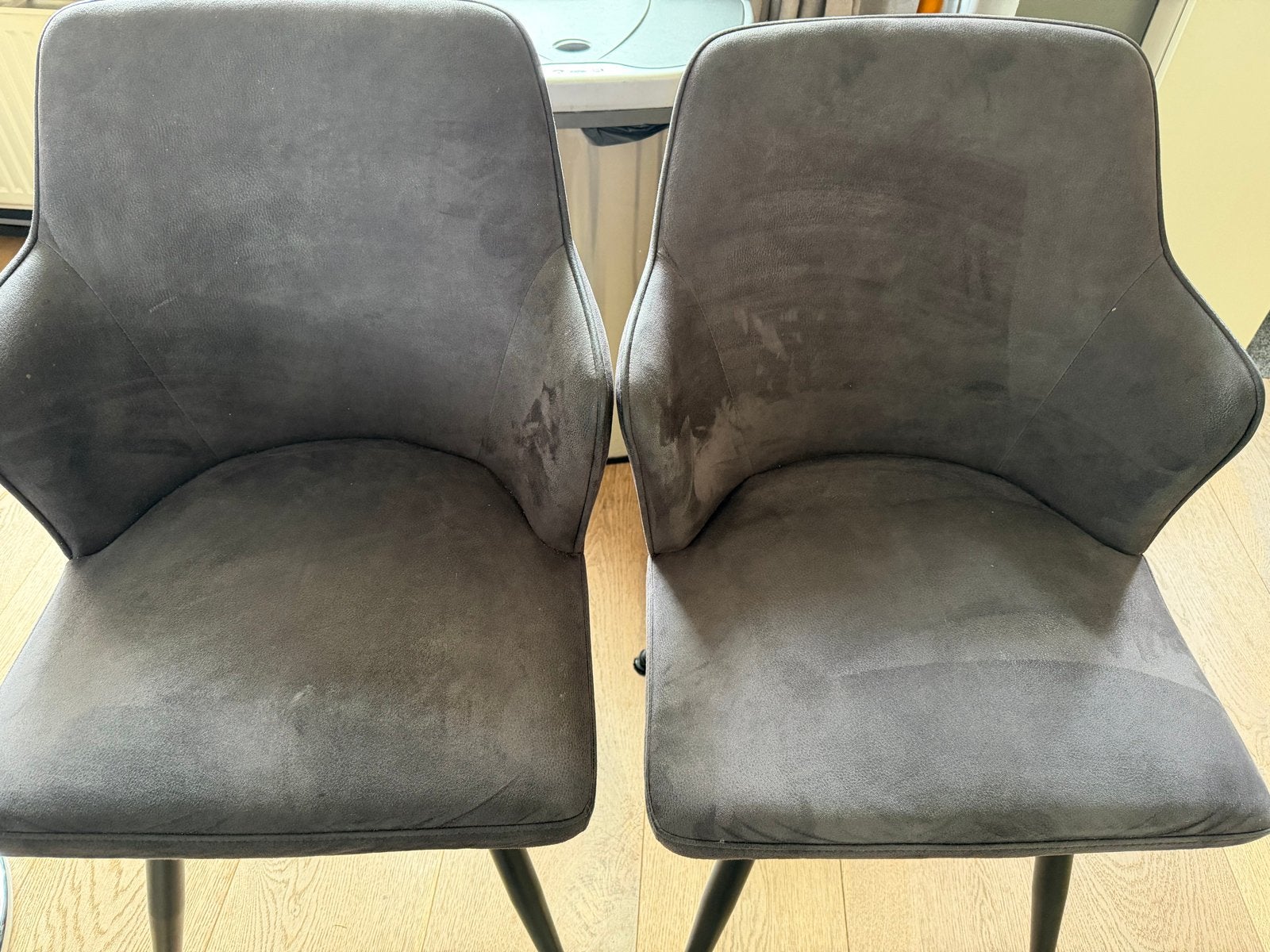 Twee grijze eetkamerstoelen met stoffen bekleding, Ophalen, Gebruikt, Twee, Stof