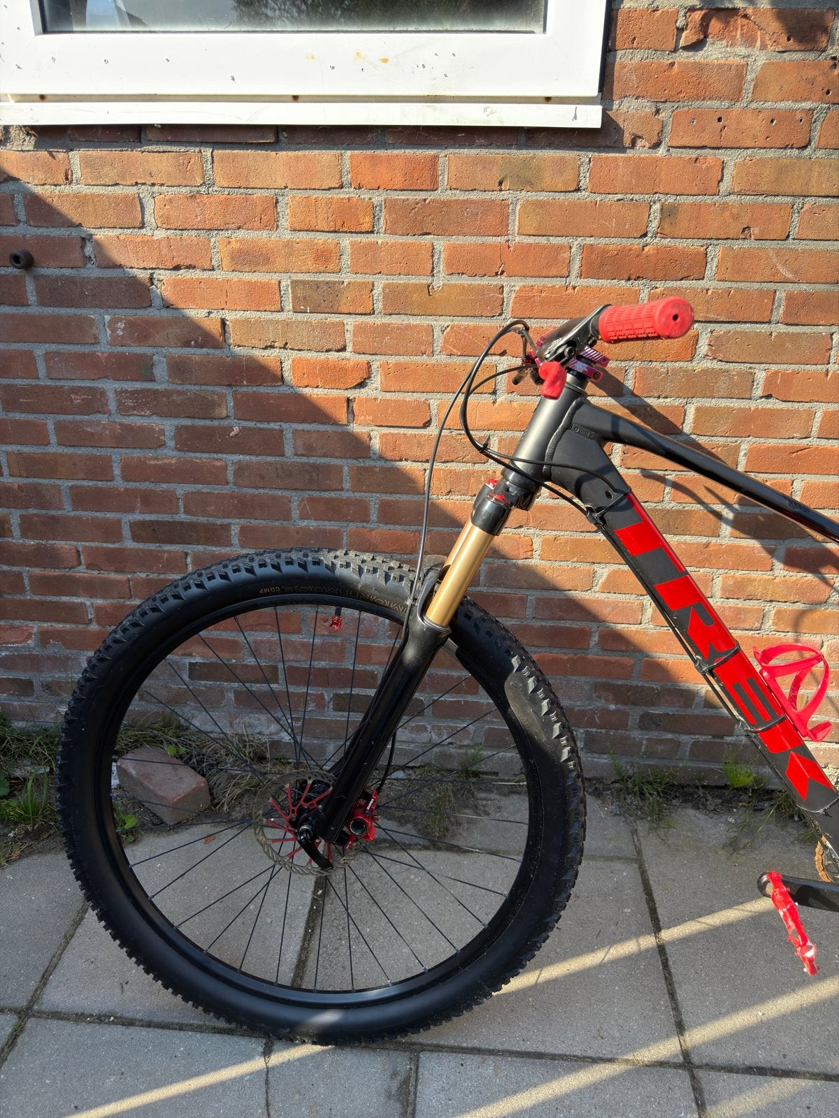 Foto 3 van Trek Marlin 5 Gen 3 – Maat L