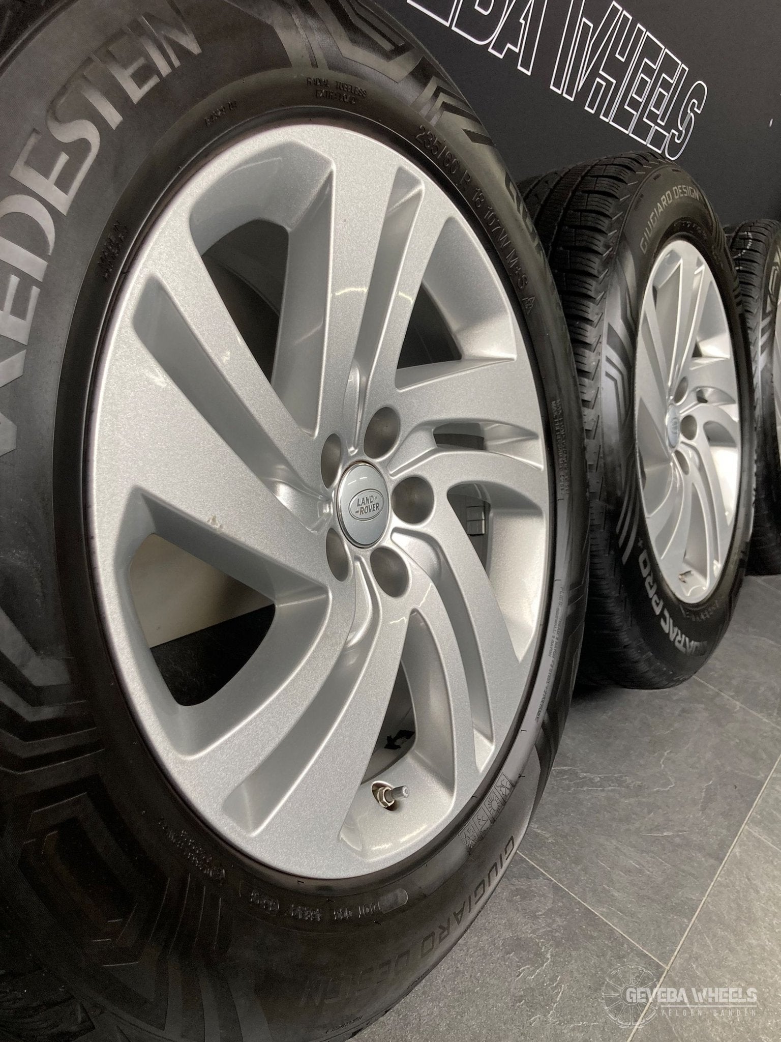 18” originele LR Range Rover Evoque velgen allseason banden, 18 inch, Gebruikt, -, -