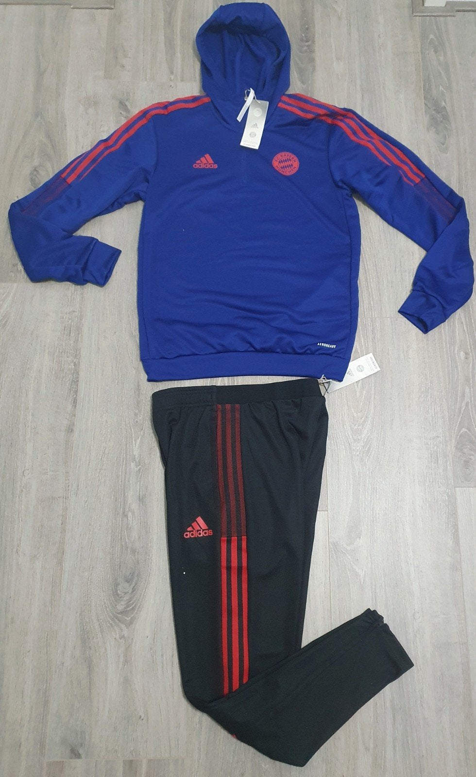 Adidas Bayern München Trainingspak Maat S hoddie sportsbroek, Blauw, Nieuw, Ophalen of Verzenden, Adidas