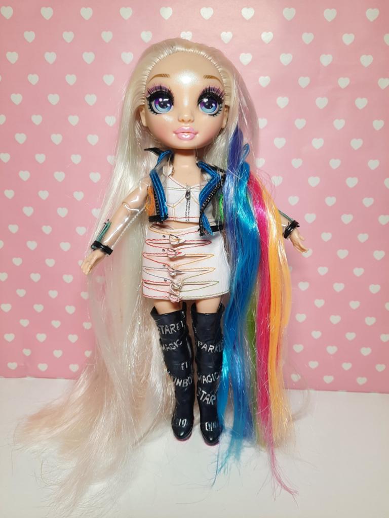 Rainbow High Amaya Raine pop met extra lang haar, Ophalen of Verzenden, Gebruikt, Overige typen