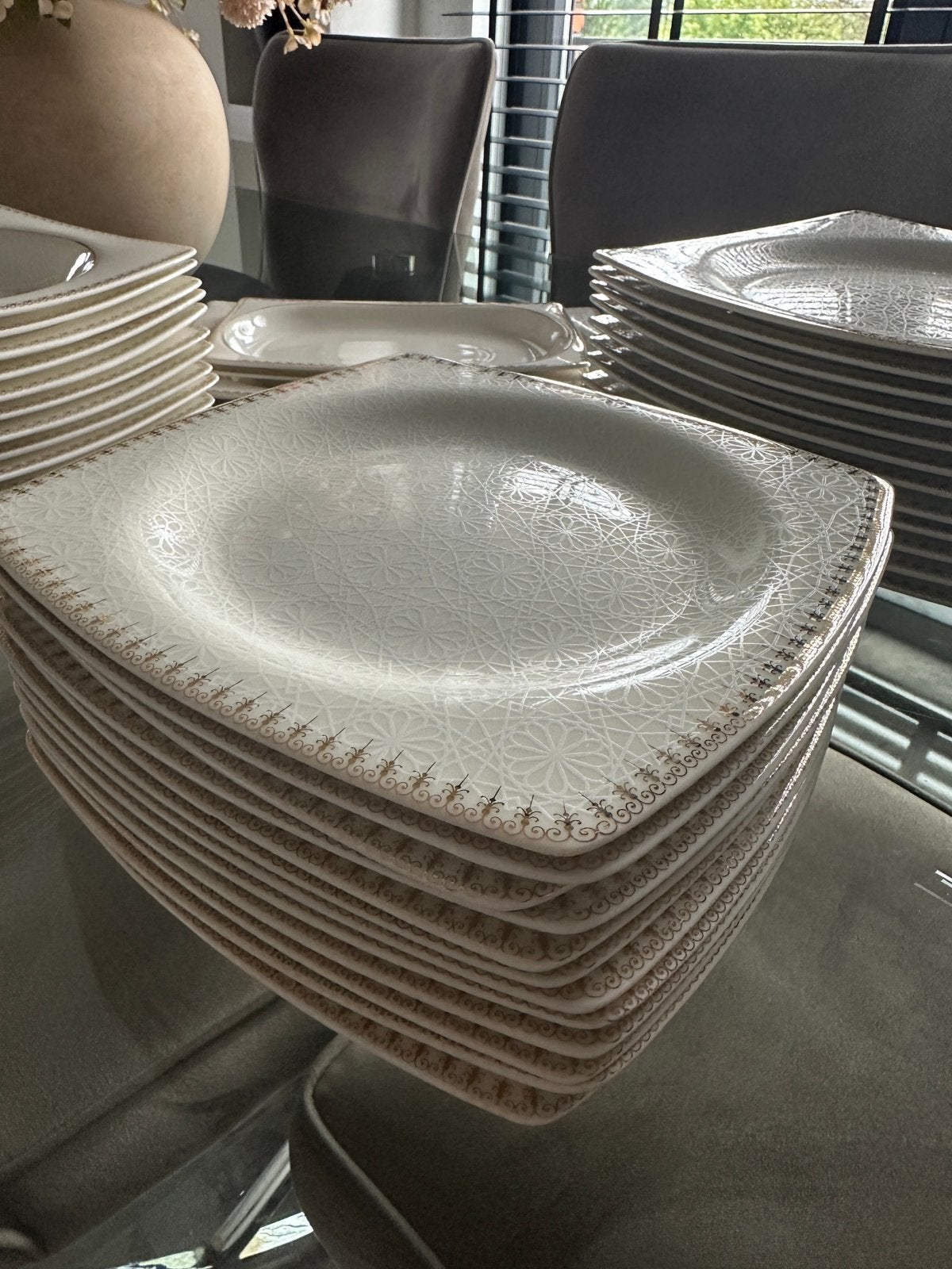 Serviesset voor dinner/ontbijt, Huis en Inrichting, Keuken | Servies, Ophalen, Overige merken, Zo goed als nieuw, Bord(en)
