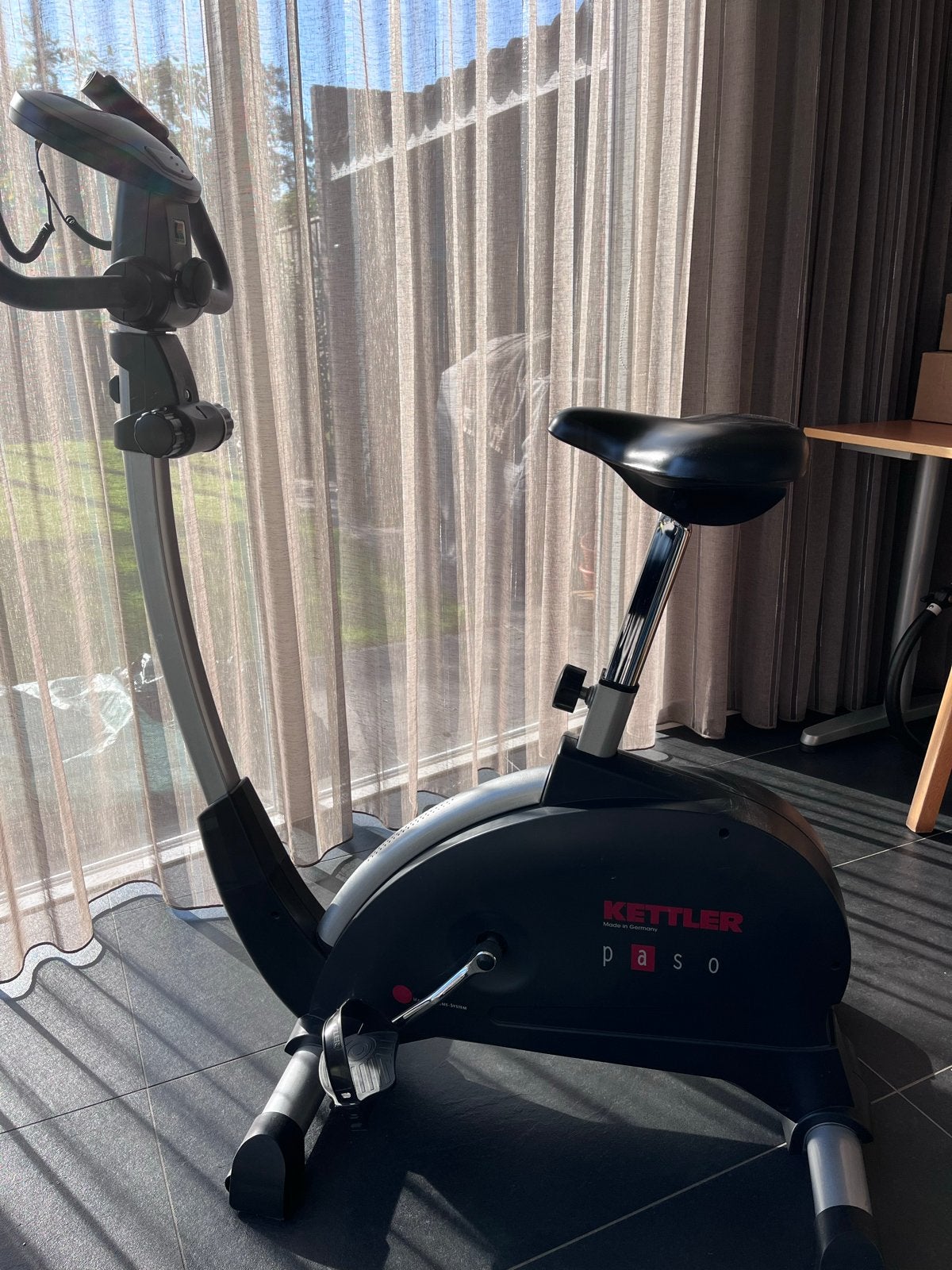 Hometrainer Kettler Paso, Ophalen, Zo goed als nieuw, Metaal, Benen