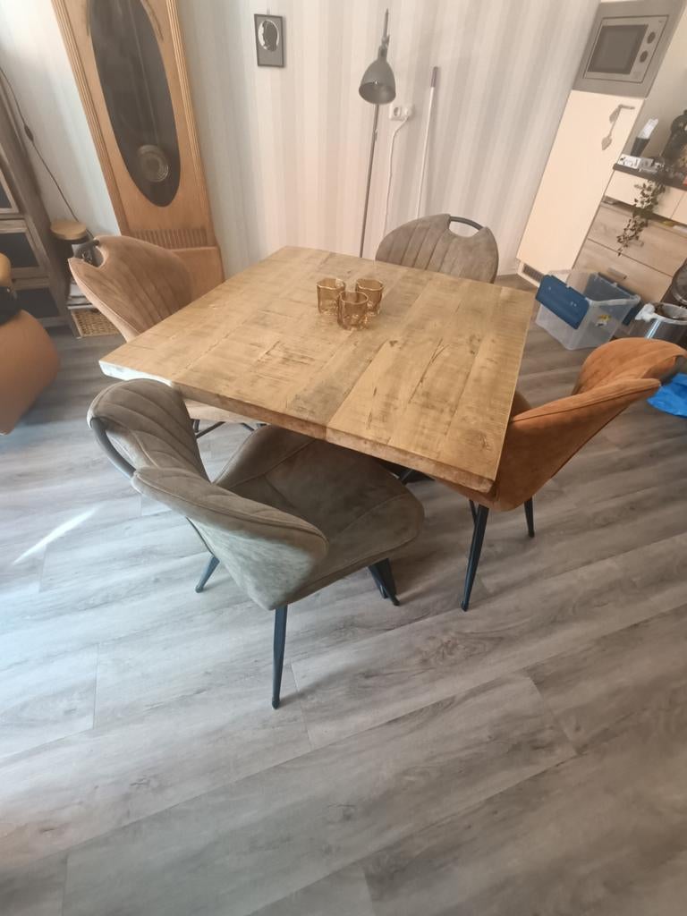 Eethoek Pronto Wonen - Robuuste Eettafel met 4 Stoelen, Huis en Inrichting, Ophalen