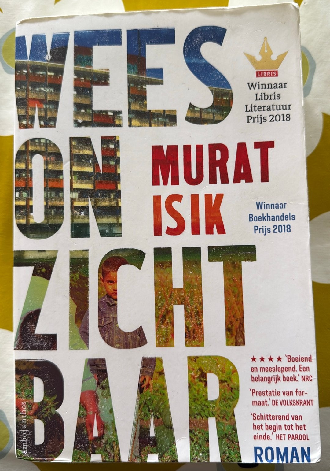 Murat Isik - Wees onzichtbaar, Gelezen, Ophalen of Verzenden, Nederland, Murat Isik
