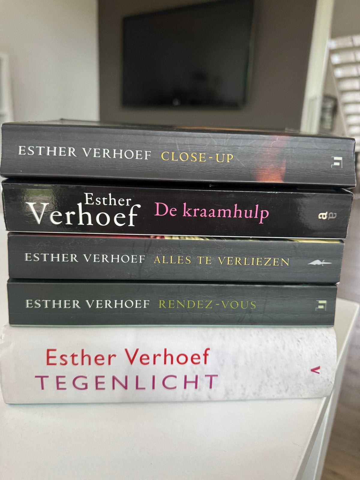 5 Esther Verhoef thrillers, Ophalen of Verzenden, Zo goed als nieuw, Nederland