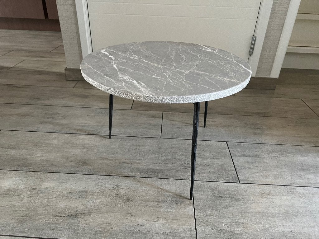 Tafeltje met marmeren blad, Huis en Inrichting, Overige materialen, Minder dan 55 cm, Rond, Zo goed als nieuw